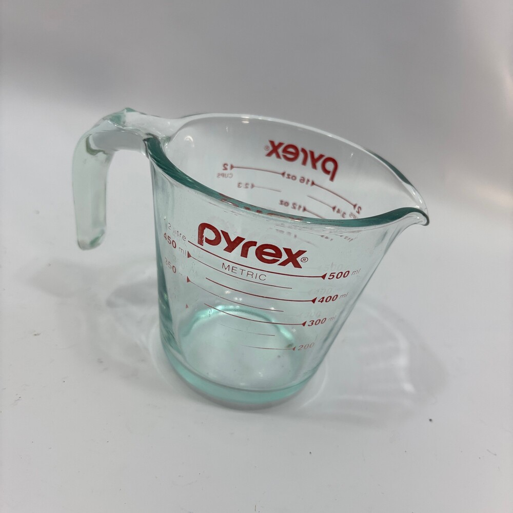Pyrex 500 ml Glass Measuring Cup Clear Metric and US Markings